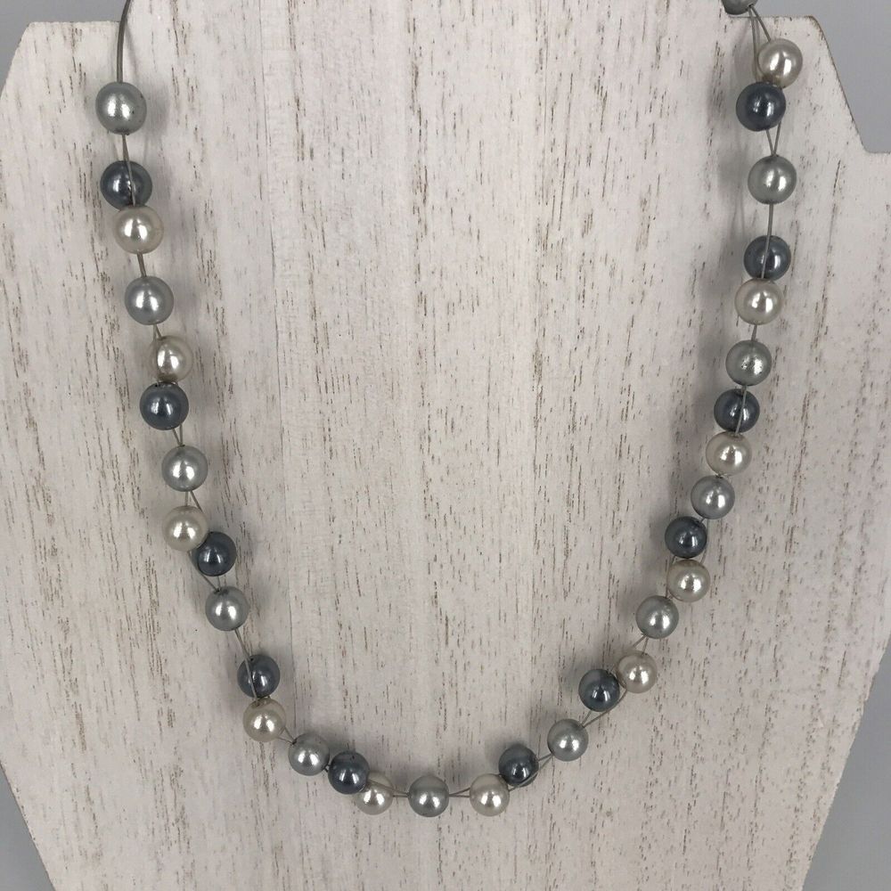 TopFrog Designs Faux Pearls‎ Gray Cream Luster Station Necklace 18"